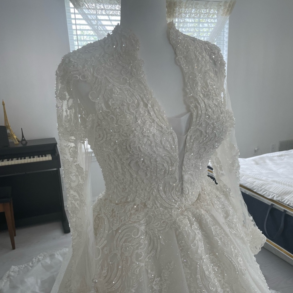 Wedding dress